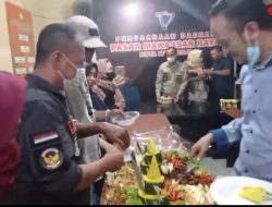 Hari Jadi ke 22 Perumda Pasar Makassar Gelar Potong Tumpeng dan Makan Bersama Seluruh Pegawai