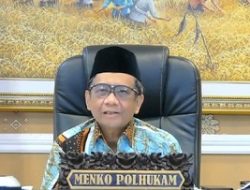 Pesan Mahfud MD ke Nasabah Pinjol Ilegal: Jangan Bayar