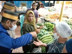Ribuan Kue Taripang Hiasi Lingkup Pasar Tradisional di Makassar, Basdir: Sebagai Tanda Semangat Kebangkitan Ekonomi Masyarakat Kota Makassar