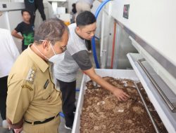 Kunjungi Uji Teknologi Food Waste, Danny : Segera Diterapkan
