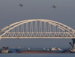 Ukraina Ancam Hancurkan Jembatan Terpanjang di Eropa