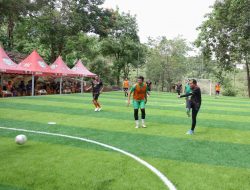 Jalin Silaturahmi, Danny Main Futsal Bareng Anggota DPRD Makassar