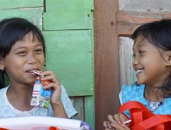 Bantuan Paket Susu Untuk Anak-anak Pelosok di Kab Maros