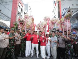 Danny Kobarkan Semangat 45 di Kawasan Pecinan