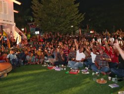 Nonton Bareng Pengunjung Makassar F8, Danny Pomanto Prediksi PSM Makassar vs Persebaya Unggul 3-1