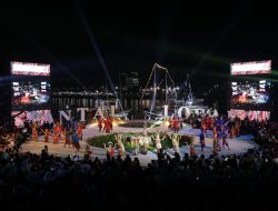 Atraksi Kesenian Pepe’  Pepe Ri Makka Hibur Wali Kota dan Bupati di Atas Perahu Phinisi