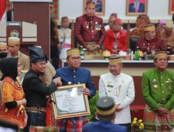 POSE Masuk Top 6 Inovasi Tingkat Provinsi, Danny Pomanto Terima Penghargaan di HUT ke – 353 Sulsel