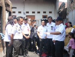 Danny Pomanto Kunjungi Korban Kebakaran Tallo, Serahkan Bantuan Logistik
