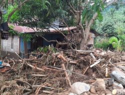 Jaringan Terputus, 5 Dusun di Mamuju Terisolir gegara Longsor