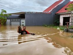 Banjir Makassar Putus 4 Akses Jalan hingga 1,5 Meter