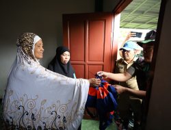 Danny Pomanto Tinjau Lokasi Banjir di Paccerakkang, Salurkan Bantuan untuk Korban