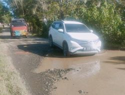 Giliran DPRD Sulsel Desak Gubernur Tepati Janji Perbaikan Jalan Rusak di Wajo