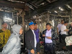 Pasca Kebakaran Pasar Sentral Hanguskan 931 Kios, Danny Pomanto Bahas Rekonstruksi