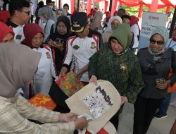 Indira Yusuf Ismail Apresiasi Petugas Kebersihan di Peringatan HPSN 2023