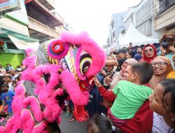 Ribuan Warga Padati Area Pegelaran Karnaval Budaya Jappa Jokka Cap Go Meh 2023