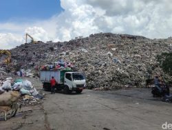 Walhi Soroti Penanganan Sampah di Kota Makassar, Tuding Pemkot Tak Punya Strategi