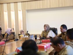 Harap Ada Perputaran Ekonomi Dalam Lorong, Fatmawati Rusdi Tekankan Sinergitas Camat dan Lurah