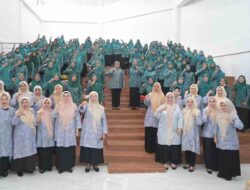 Indira Yusuf Ismail Tanamkan Jiwa Disiplin dan Tanggung Jawab ke TP PKK Kecamatan Ujung Tanah saat Bimtek