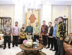 Wali Kota Makassar Danny Pomanto Jamu Makan Malam Pejabat Utama BSI