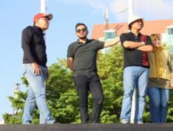 Danny Pomanto Tinjau Persiapan F8 dan Nonton Aerobatic Trike dari Anjungan City of Makassar