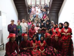 Pertunjukan Musik To Riolo Meriahkan Festival KIM di Makassar