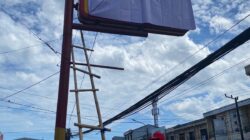 Alfamart dan Alfamidi bandel,Reklame berdiri tanpa izin dikota Makassar